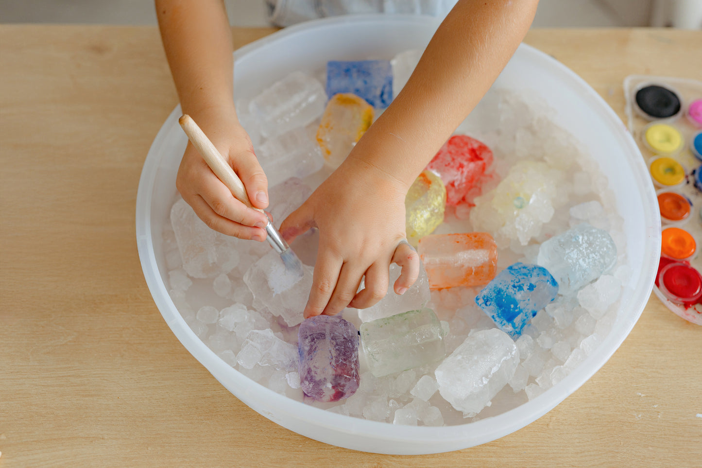 Play Tray - Sensorikschale für Babys und Kleinkinder
