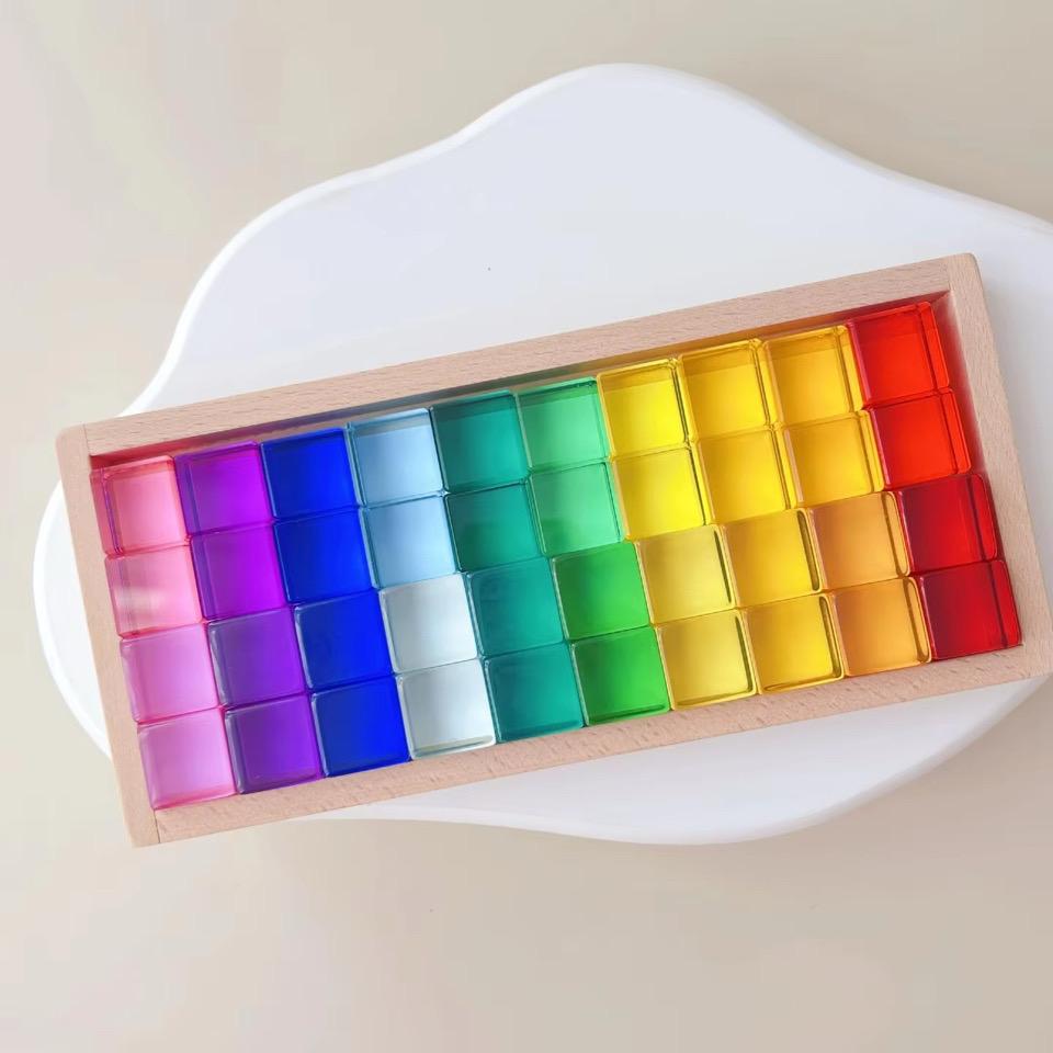Regenbogen-Würfel aus Acryl mit Holzschale