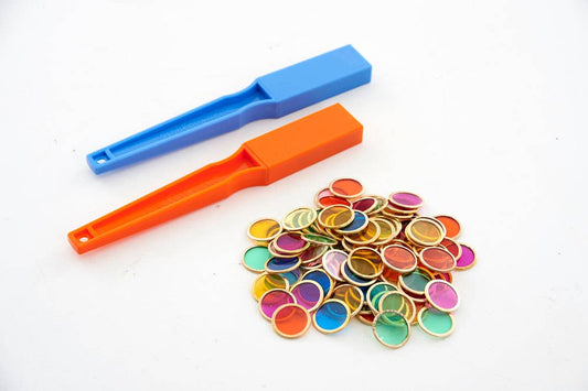 Set mit magnetischen Zauberstäben und bunten Spielmarken - A-Kids